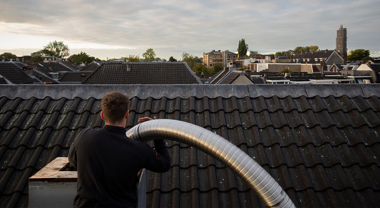 Houtkachel aansluiten op bestaande schoorsteen