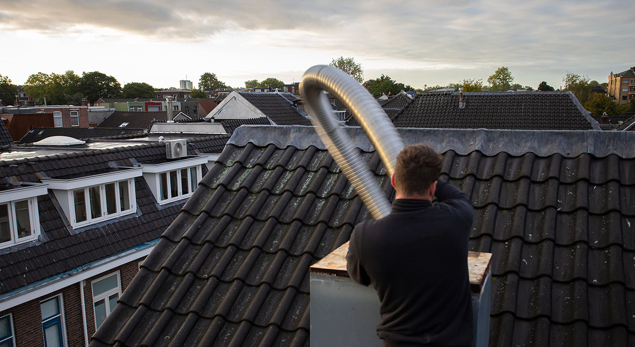 Een houtkachel aansluiten op een bestaande schoorsteen
