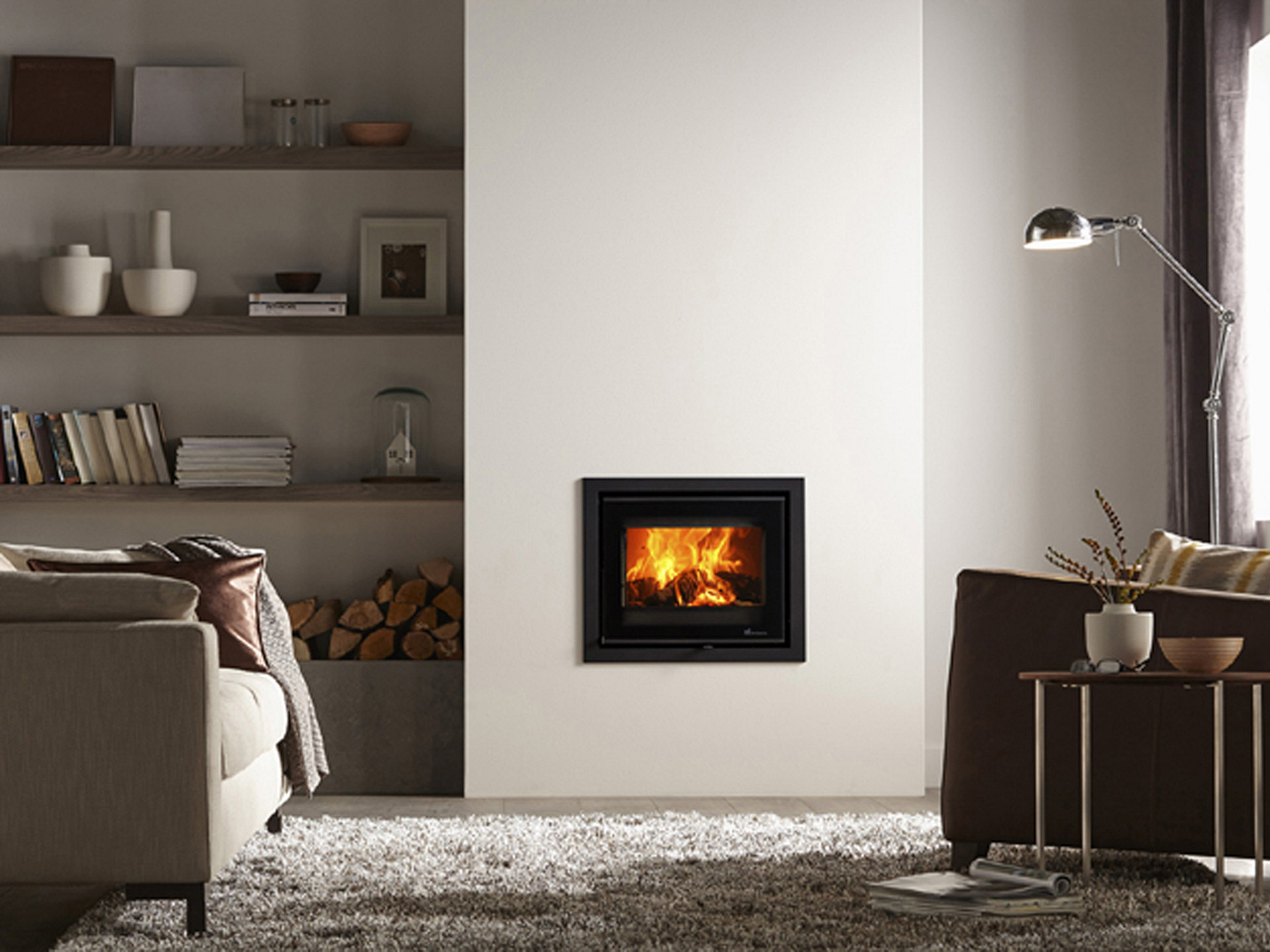 Hoe reinig ik de ruit van een haard? 